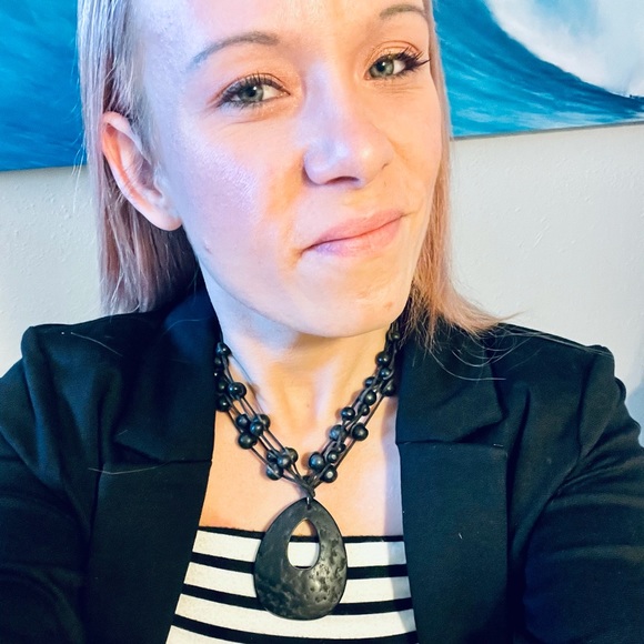 Meet your Posher, Ashley - Picture 4 of 8